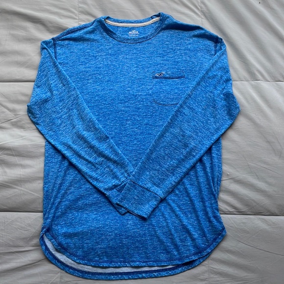 Hollister Long Sleeve T-Shirt - Picture 1 of 1